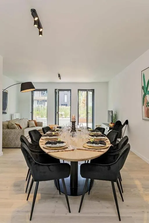 Unique Holiday Home With 4 Bedrooms Near The Beach! T100 أوستيند بلجيكا
